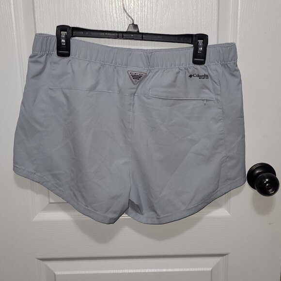Columbia Sportwear Company Shorts (2 shorts) - Picture 5 of 6